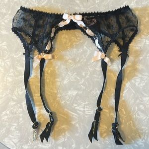Agent Provocateur black lace suspender belt size M